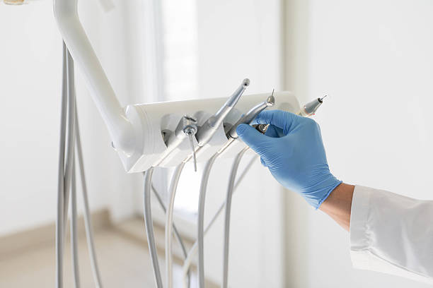 24/7 Emergency Tooth Extraction experts in Country Club, FL
